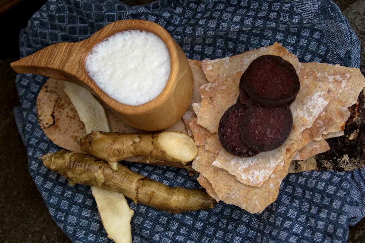 METTANDE: Ofte er det godt med noko varmt undervegs, eller som turens høgdepunkt. Foto: Sigrid Henjum METTANDE: Ofte er det godt med noko varmt undervegs, eller som turens høgdepunkt. Foto: Sigrid Henjum