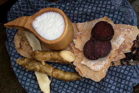 METTANDE: Ofte er det godt med noko varmt undervegs, eller som turens høgdepunkt. Foto: Sigrid Henjum METTANDE: Ofte er det godt med noko varmt undervegs, eller som turens høgdepunkt. Foto: Sigrid Henjum