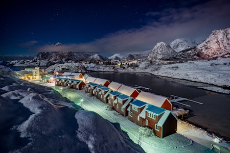 SKILODGE: Lofoten Ski Lodge finner du i Kabelvåg, med toppturmuligheter på alle kanter. Foto: Lofoten Ski Lodge skilodger i norge skiferie