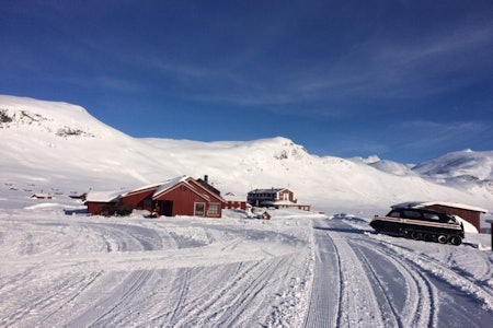 FONDSBU: Den populære turisthytta gikk mot rekordomsetning denne vinteren, før Korona-viruset slo til. Foto: Solbjørg Kvålshaugen 