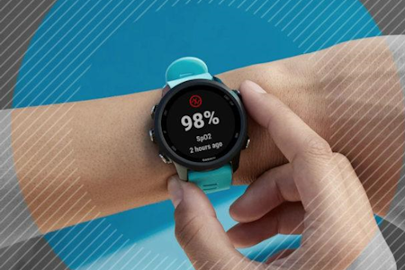 TIDLIG VARSLING: Pulsklokka di kan varsle deg om at du er i ferd med å bli syk. Foto: Garmin Garmin 02 smartklokke