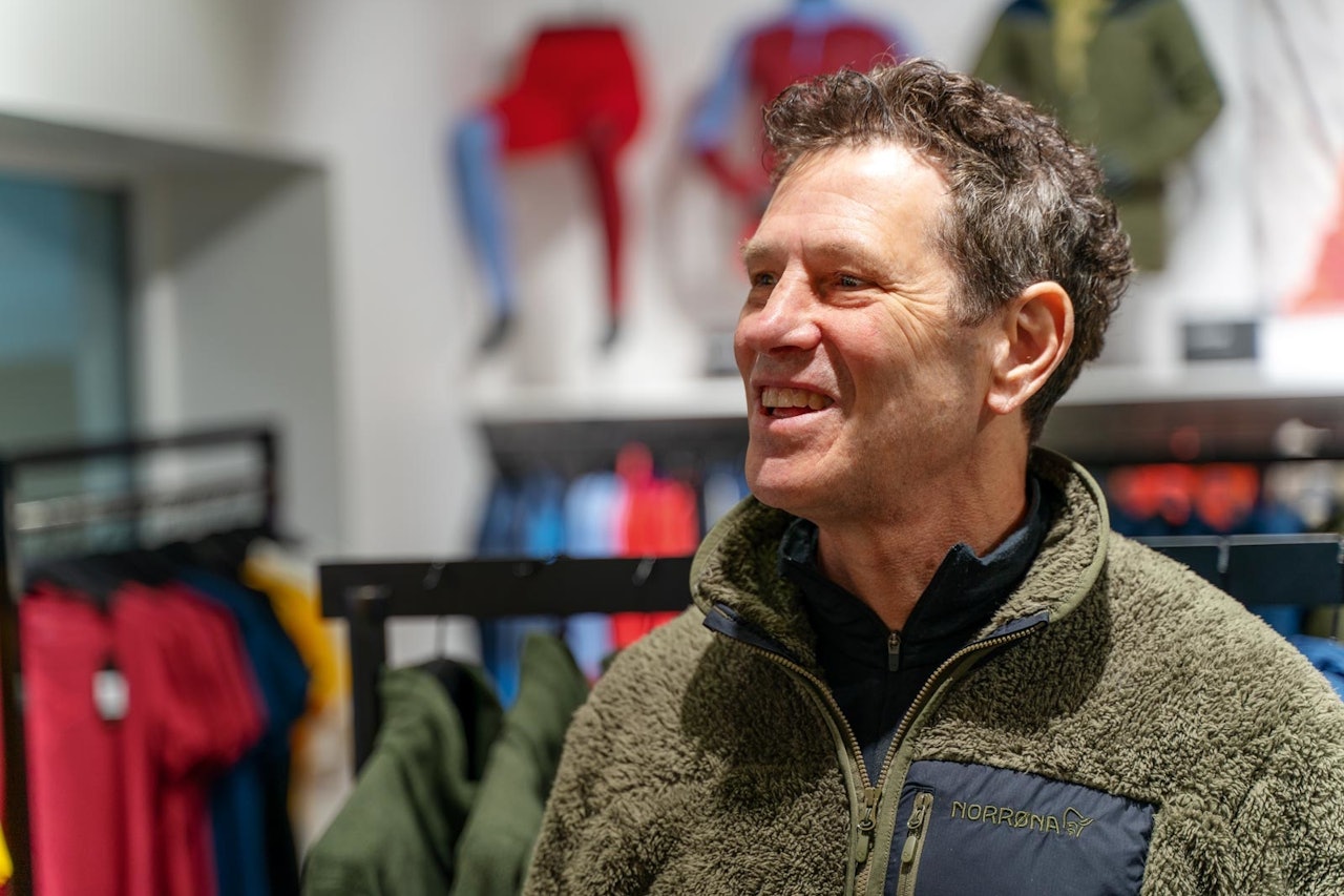 NORRØNA OM BÆREKRAFT:: Når Svalbard-kolleksjonen har en bukse i denim, er det ikke hvilken som helst denim. – Vi må gjøre leksa vår, sier Brad Boren. Foto: Mads Andersen  Norrøna og bærekraft