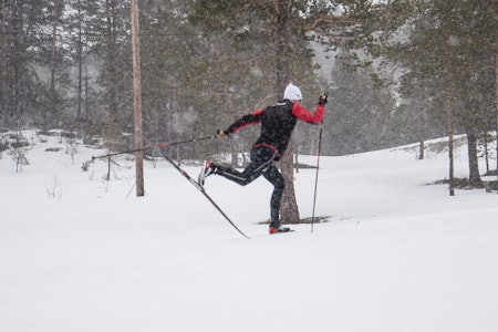 GOD PÅ LANGRENN: Det er aldri for sent å bli litt bedre på ski. UTEs langrennsekspert Ragnar Bragvin tar for seg noen klassiske problemer mange sliter med. Foto: Christian Nerdrum Bedre klassisk-teknikk  i langrenn