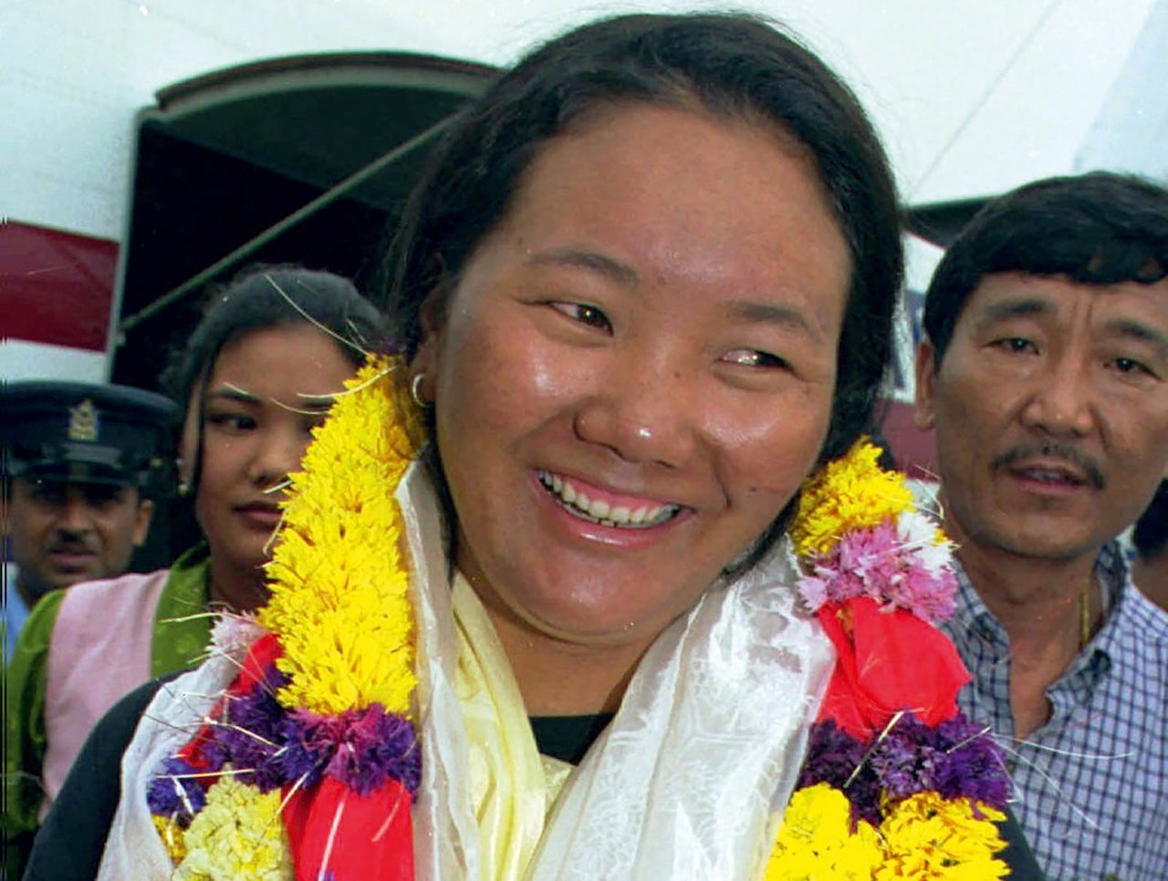 UKJENT EVEREST-BESTIGER: Lhakpa Sherpa jobber i oppvasken på Whole Foods i Connecticut.  Foto: Scanpix UKJENT EVEREST-BESTIGER: Lhakpa Sherpa jobber i oppvasken på Whole Foods i Connecticut.  Foto: Scanpix