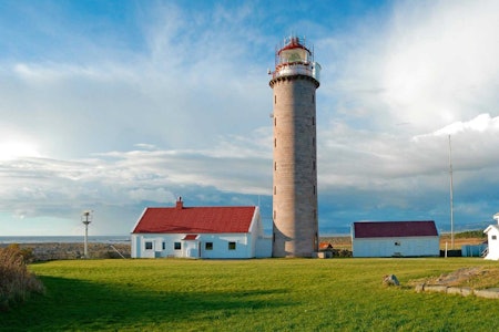 Lista fyr er – som Lindesnes fyr – et kjent monument. Å sykle ut dit gjennom Listalandets forblåste og særegne landskap er en opplevelse. Foto: Lars Verket Lista fyr er – som Lindesnes fyr – et kjent monument. Å sykle ut dit gjennom Listalandets forblåste og særegne landskap er en opplevelse. Foto: Lars Verket
