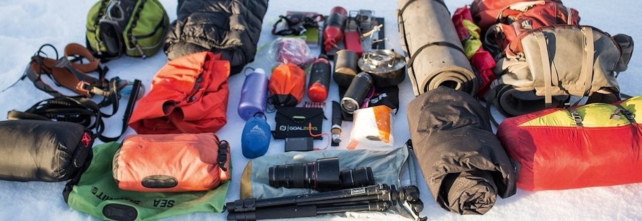 PAKKLISTE: Sen høst eller tidlig vintertur, uansett er forholdene vekslende på snaufjellet og mer planlegging i pakkingen kreves. Foto: Thomas Svendsen turutstyr for fjelltur om senhøsten