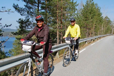 Veien rundt Ogge er ca. 30 km lang. Foto: Torolf Kroglund Veien rundt Ogge er ca. 30 km lang. Foto: Torolf Kroglund