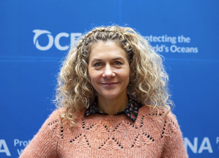 ENGASJERT: Cecilie Skog forteller at havplasten var det som først fikk henne til å innse hva som er i ferd med å skje med planeten vår. Foto: Elin Fjelldal 