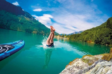 NORSKE ATTRAKSJONER: Lovatnet slår an i sosiale medier. Her er bildet som vant fotokonkurransen for noen somre siden. Foto: Oddbjørn Hultin   lovatnet norgesferie