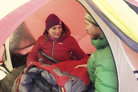VERSTINGEN: Denne soveposen har en ekstremtemperatur som er lavere enn de fleste ønsker å sove ute i. Foto: Christian Nerdrum VERSTINGEN: Denne soveposen har en ekstremtemperatur som er lavere enn de fleste ønsker å sove ute i. Foto: Christian Nerdrum