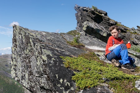 NARVIKS FJONGE FJELL: Noen fjellturer er litt mer spennende enn andre. Foto: Unni Skoglund fjelltur til kjerna