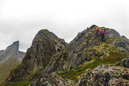 Nordskot-traversen gir deg en luftig følelse! Foto: Endre Myrdal Olsen Nordskot-traversen gir deg en luftig følelse! Foto: Endre Myrdal Olsen