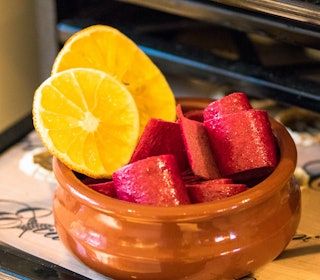 TØRK TURMATEN SELV: For eksempel fruktruller. Foto: Sigrid Henjum oppskrifter til tørket turmat sigrid henjum