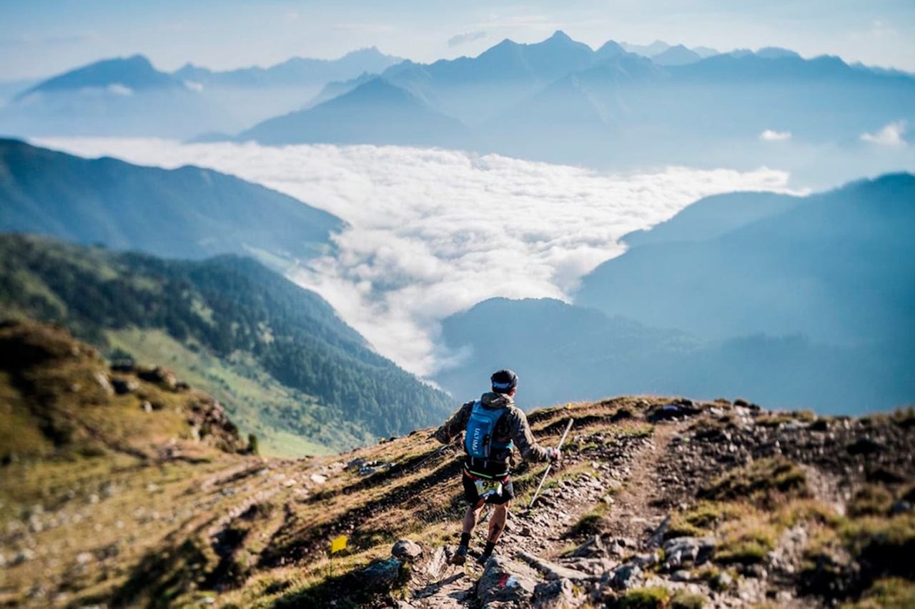 SÅRBART: Det var i dette området i Dolomittene at den norske kvinnen ble truffet av lynet. Foto: Südtirol Ultra Sky Race ttordenvær i fjellet