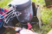 En vindskjerm kan være så mangt. Husk å vurdere om vind vil bli et problem før du drar på tur! Foto: Kristoffer Kippernes Primus guide fyring brenner gassbrenner tips vind problem vind bensinbrenner multifuel vindfang vindskjerm