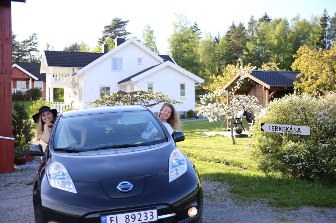 FERIE UTEN FLYSKAM: Roadtrip i elbil fungerer utmerket, og du kan herved slutte å tenke på rekkeviddeangsten, melder Malin Jacob. Alle foto: Madeleine Mellemstrand, Pia Ve Dahlen og Malin Jacob FERIE UTEN FLYSKAM: Roadtrip i elbil fungerer utmerket, og du kan herved slutte å tenke på rekkeviddeangsten, melder Malin Jacob. Alle foto: Madeleine Mellemstrand, Pia Ve Dahlen og Malin Jacob