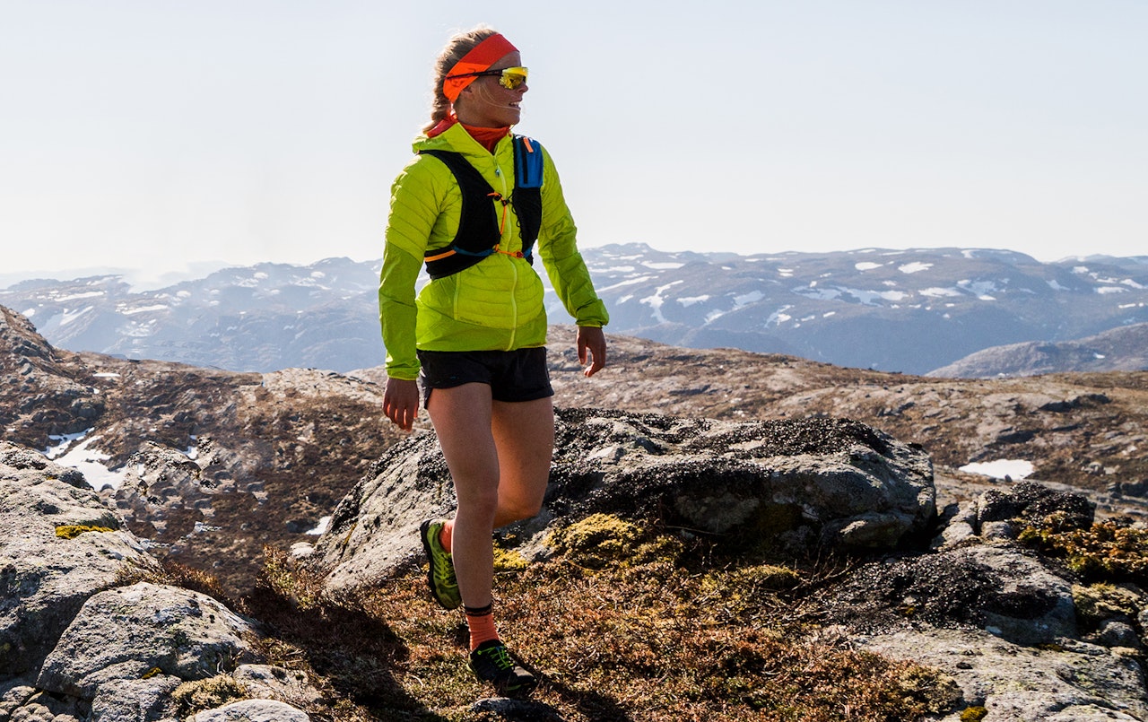 FØDT TIL Å LØPE: Å være god til å slappe av er avgjørende for å kunne tåle store treningsmengder, forklarer programleder og fjelløper Malene Haukøy. malene blikken haukøy trening