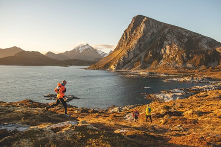 LØPELYST: Lofoten Arctic Trail innebærer løping i fantastiske omgivelser. Foto: Kai Otto Melau LØPELYST: Lofoten Arctic Trail innebærer løping i fantastiske omgivelser. Foto: Kai Otto Melau
