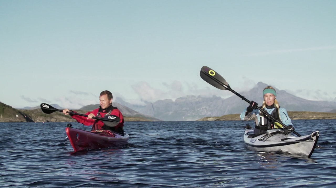 UTROLIG UTGANGSPUNKT: Kristoffer Vandbak og kajakkguide Kristin Nordhus Karlsson på magiske Helgeland. UTROLIG UTGANGSPUNKT: Kristoffer Vandbak og kajakkguide Kristin Nordhus Karlsson på magiske Helgeland.