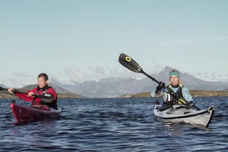 UTROLIG UTGANGSPUNKT: Kristoffer Vandbak og kajakkguide Kristin Nordhus Karlsson på magiske Helgeland. UTROLIG UTGANGSPUNKT: Kristoffer Vandbak og kajakkguide Kristin Nordhus Karlsson på magiske Helgeland.