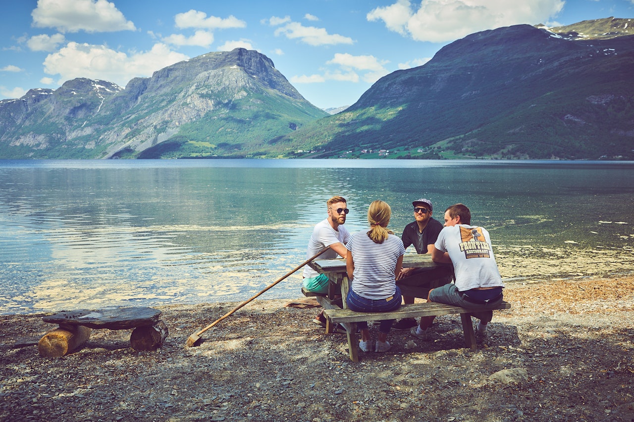 UTEMØTE: Kombinasjonen av utfordrende jobb og aktiv fritid lokket 200 studenter til å søke på 13 sommarjobber i Gudbrandsdalen, Valdres, Hallingdal og Numedal. Foto: Cathrine Dokken UTEMØTE: Kombinasjonen av utfordrende jobb og aktiv fritid lokket 200 studenter til å søke på 13 sommarjobber i Gudbrandsdalen, Valdres, Hallingdal og Numedal. Foto: Cathrine Dokken