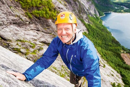 IVER GJELSTENLI: En av Romsdalens mest profilerte klatre- og friluftsprofiler omkom i en klatreulykke på vei opp Store Venjetind. Bildet er fra en klatretur på Stemshesten, Fræna. Foto: Terje Aamodt iver gjelstenli store venjetind vengetind