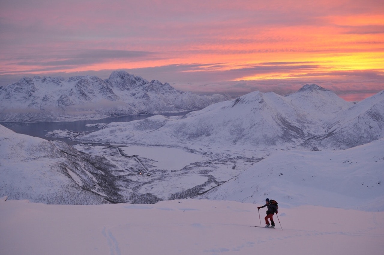 TRYGGERE TOPPTURER; Finn de flotte men tryggere fjellene når det er stor skredfare! Foto: Espen Nordahl Tryggere toppturer