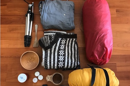 BASISBEHOV: Gleda over å klare seg med det ein finn. Foto: Ståle Johan Aklestad pakkeliste for fjelltur