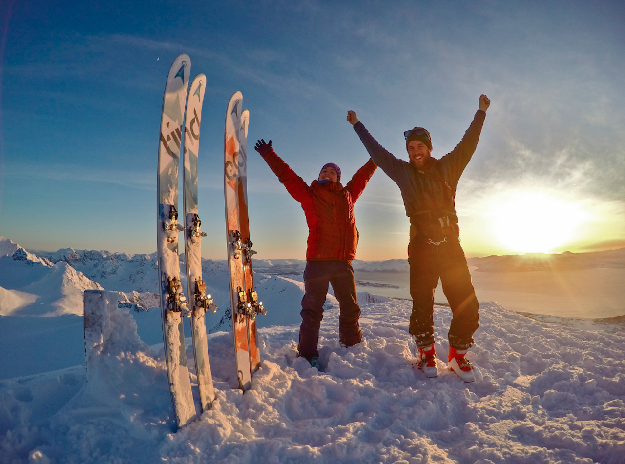 Toppturer var en del av året der Elise Theoline og Andreas Skagøy levde ute. Foto: Privat Toppturer var en del av året der Elise Theoline og Andreas Skagøy levde ute. Foto: Privat