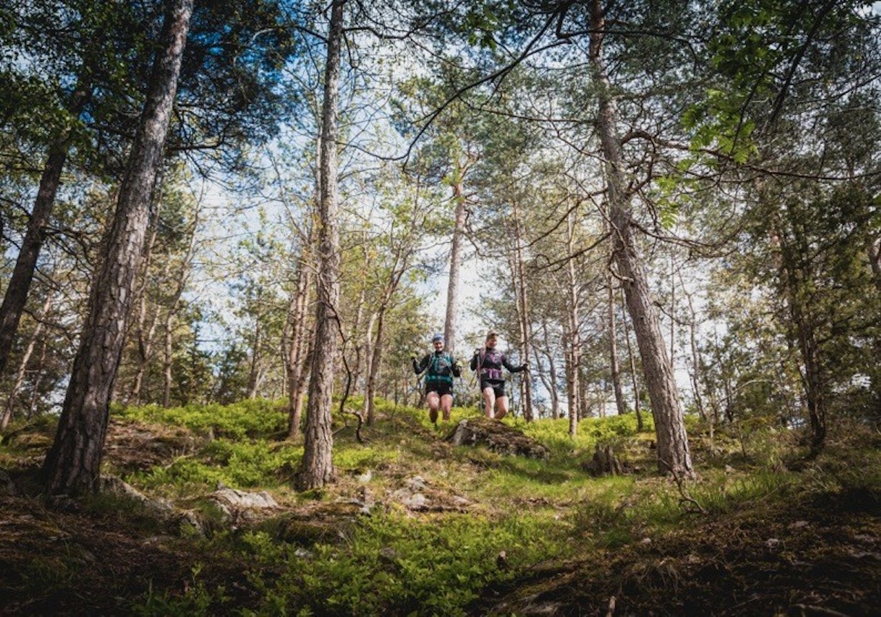 - Emma Forsell og Linnéa Grahn på en treningstur utenfor Stockholm i mai. FOTO: Mustasch Media - Emma Forsell og Linnéa Grahn på en treningstur utenfor Stockholm i mai. FOTO: Mustasch Media