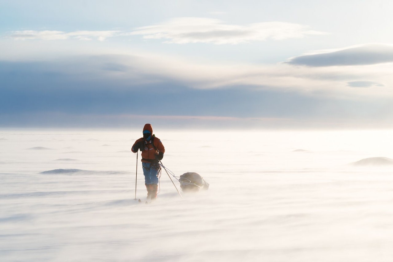LANGTUR: Å krysse grønlandsisen innebærer 600 kilometer på ski fra kyst til kyst. Foto: Tor Berge