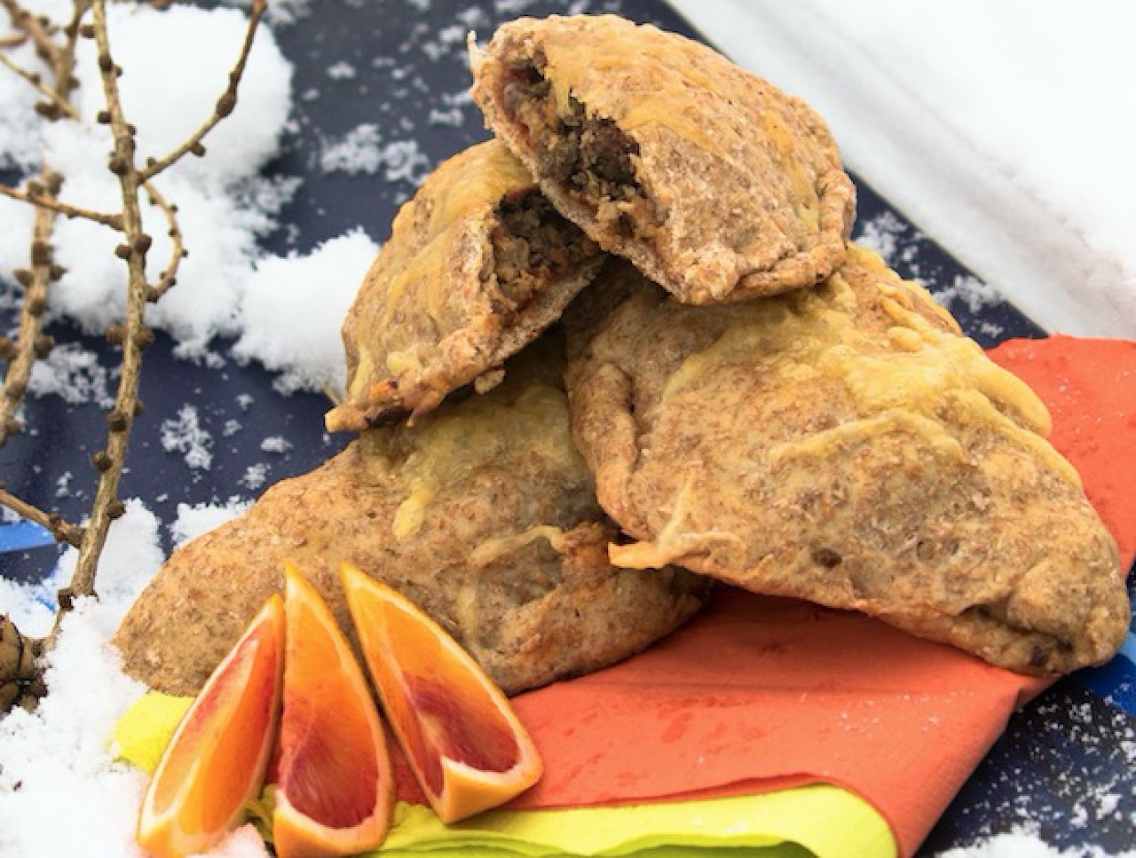 TURMAT: Innbakt pizza er både godt og enkelt å pakke med seg på tur. Foto: Sigrid Henjum innbakt pizza som turmat