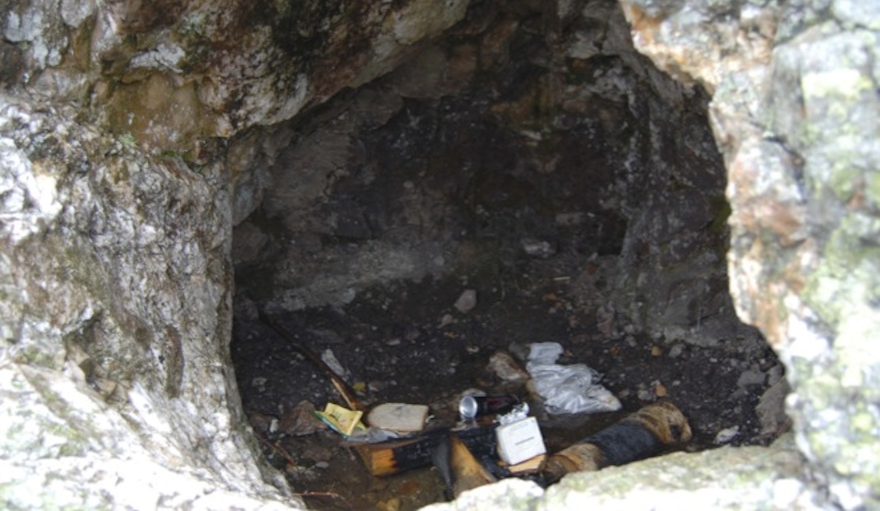 SPOR ETTER FOLK: Det forsvinn vel etter kvart. Eller? Foto: Britt-Mari Aldal SPOR ETTER FOLK: Det forsvinn vel etter kvart. Eller? Foto: Britt-Mari Aldal.