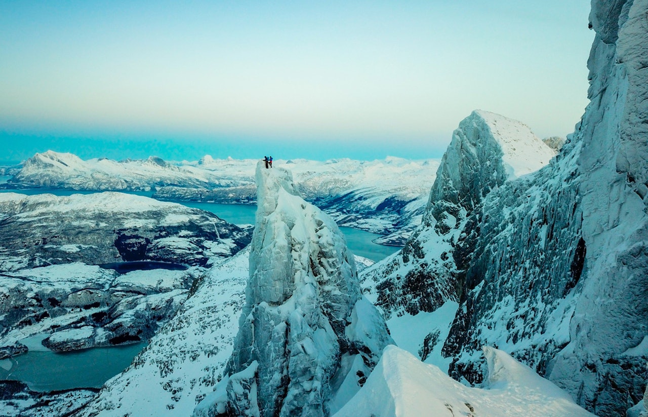 GODT NYTTÅR: Signar André Nilsen skriver om spektakulær juletur til Liatind på Helgeland. Foto: Signar André Nilsen GODT NYTTÅR: Signar André Nilsen skriver om spektakulær juletur til Liatind på Helgeland. Foto: Signar André Nilsen