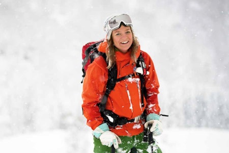 DRØMMEDAG: På jobb får Marit Svarstad Andresen brukt skiutstyret stadig vekk. Foto: Bård Basberg