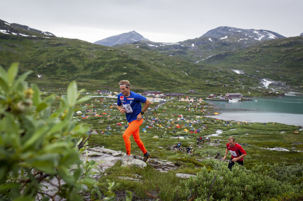 Fra UTE´s motbakkeløp på torsdag. Spreke folk stilte opp tross regnvær. Foto: Marte Stensland Jørgensen Fra UTE´s motbakkeløp på torsdag. Spreke folk stilte opp tross regnvær. Foto: Marte Stensland Jørgensen