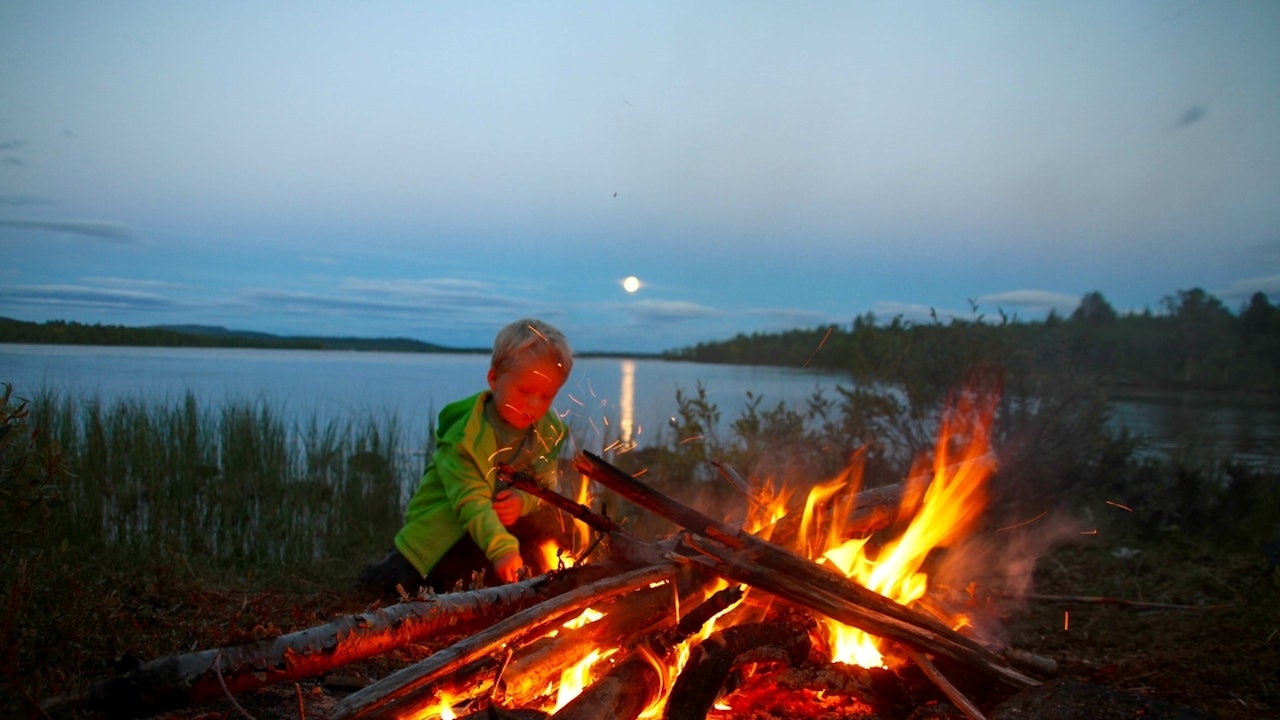 BÅLTID: Det nærmer seg tiden for å fyre bål!  BÅLTID: Det nærmer seg tiden for å fyre bål!