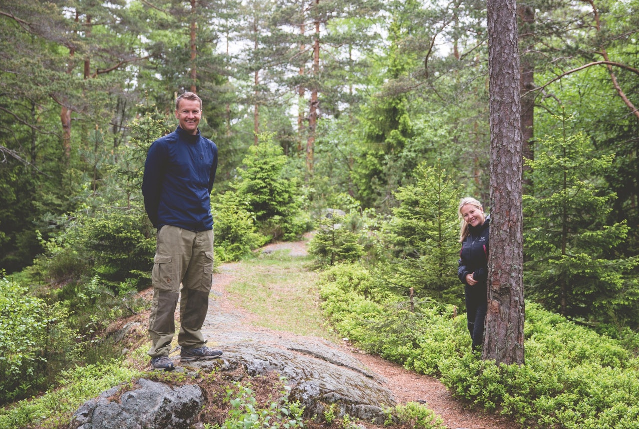 SJELDAN SYN: Lene Julsen har fått mykje merksemd for tekstane ho har skrive om samlivet med Naturmannen. Det er likevel yttarst sjeldan at Naturmannen sjølv viser seg i media. Foto: Line Hårklau SJELDAN SYN: Lene Julsen har fått mykje merksemd for tekstane ho har skrive om samlivet med Naturmannen. Det er likevel yttarst sjeldan at Naturmannen sjølv viser seg i media. Foto: Line Hårklau