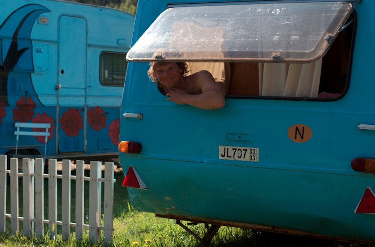 DEN FØLELSEN: Asbjørn Eggebø Næss veit hvordan det er å våkne opp til en godværsdag på Folven. Foto: Hans Petter Hval DEN FØLELSEN: Asbjørn Eggebø Næss veit hvordan det er å våkne opp til en godværsdag på Folven. Foto: Hans Petter Hval