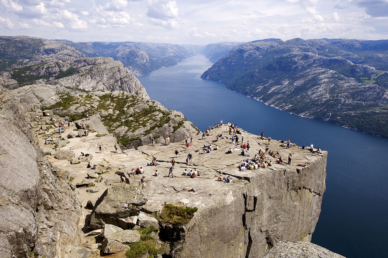 Faren er at allemannsretten forvitrer hvis den ikke blir forvaltet bedre. Denne retten er i ferd med å bli en hellig ku med anarkistiske tendenser. Foto: Hemis/Scanpix Faren er at allemannsretten forvitrer hvis den ikke blir forvaltet bedre. Denne retten er i ferd med å bli en hellig ku med anarkistiske tendenser. Foto: Hemis/Scanpix