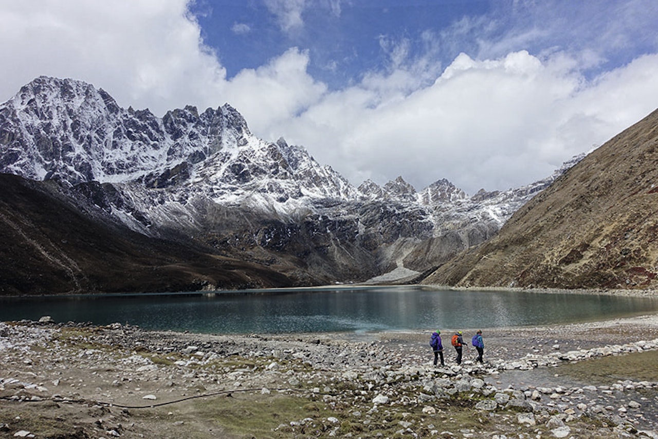 MEKTIG: Fjellene, kulturen og naturomgivelsene gjør Nepal til et attraktivt reisemål. De fleste trekkingstiene er åpne igjen. Foto Lars Frøyd ffotturer i nepal