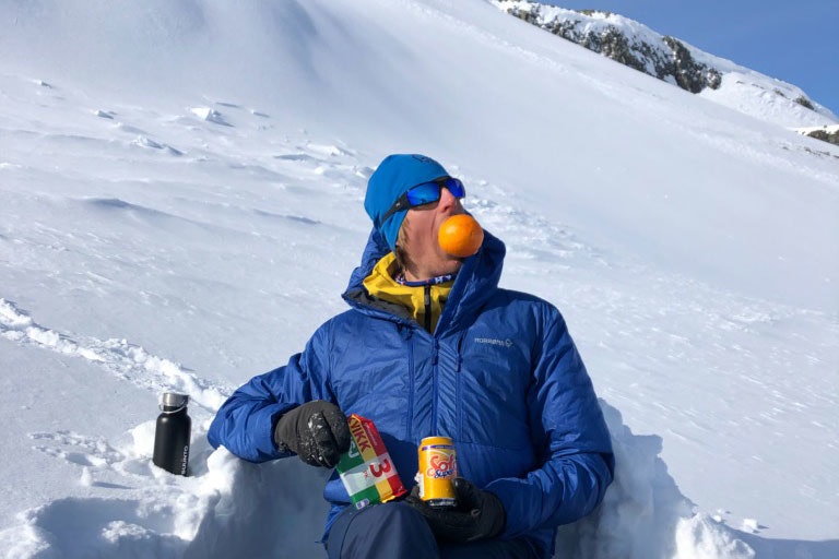Full pakke: Gjermund Nordskar i full påskemodus. Foto: Lena Bergersen Gjermund Nordskar paaske solo kvikklunsj