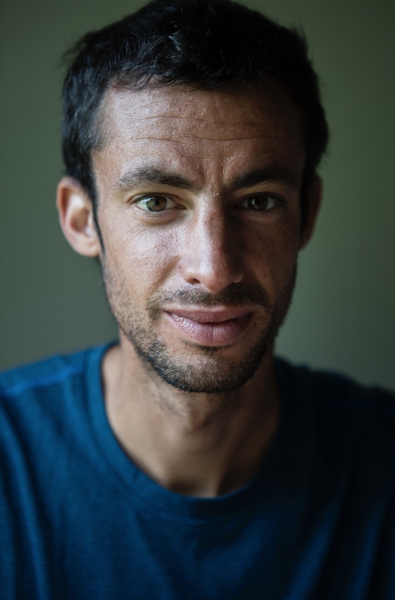 Kilian Jornet i et sjeldent øyeblikk uten fjell i bakgrunnen. Foto: Matti Bernitz. Kilian Jornet i et sjeldent øyeblikk uten fjell i bakgrunnen. Foto: Matti Bernitz.