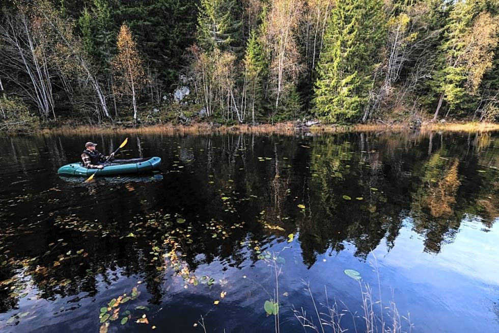 PACKRAFTING: På rolig vann. Foto: Axel Munthe-Herland PACKRAFTING: På rolig vann. Foto: Axel Munthe-Herland