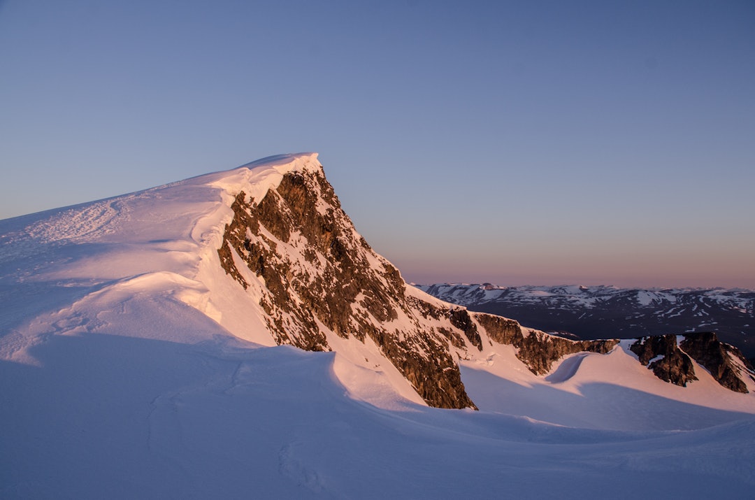 glittertind fjell i jotunheimen