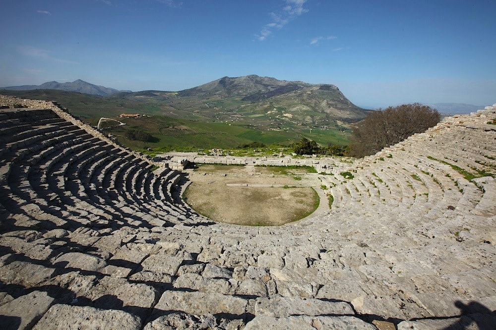 Ruiner: Tempelbyen Segesta fra 500 år før kristus ligger på et høydedrag med utsikt i alle retninger. Foto: Dag Hagen sicila3