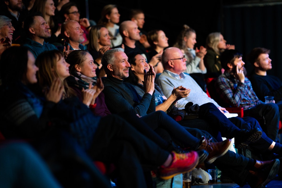 Publikum så ut til å kose seg. Foto: Kyle Meyr