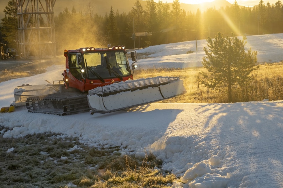 LANGRENN I TRYSIL. FOTO: Fredrik Otterstad/Trysil LANGRENN I TRYSIL. 6,5 kilometer med langrennsløyper for klassisk og skøyting klare, i tillegg til skiskytterarena, langrennscross- og skilekområde. FOTO: Fredrik Otterstad