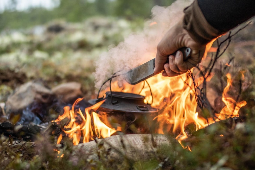 Børgefjell: Stor fisk. Og her kan han være alene. Foto: Lars Monsen Børgefjell: Stor fisk. Og her kan han være alene. Foto: Lars Monsen