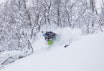 BONUSPUDDER: Primus motor Asbjørn Eggebø Næss fikk seg en solid dose pudder under skia på pudderdagen i Brandstadskogen. Bilde: Terje Aamodt